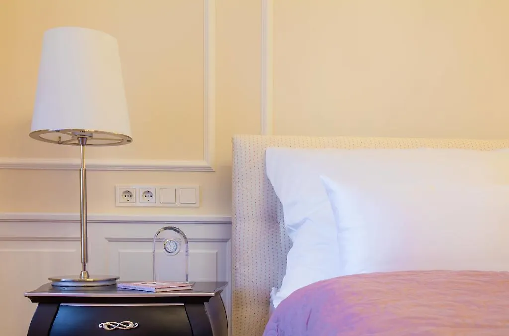 Imperium Residence - Experience The Most Luxurious Apartment In Vienna Center 0*,  Austria