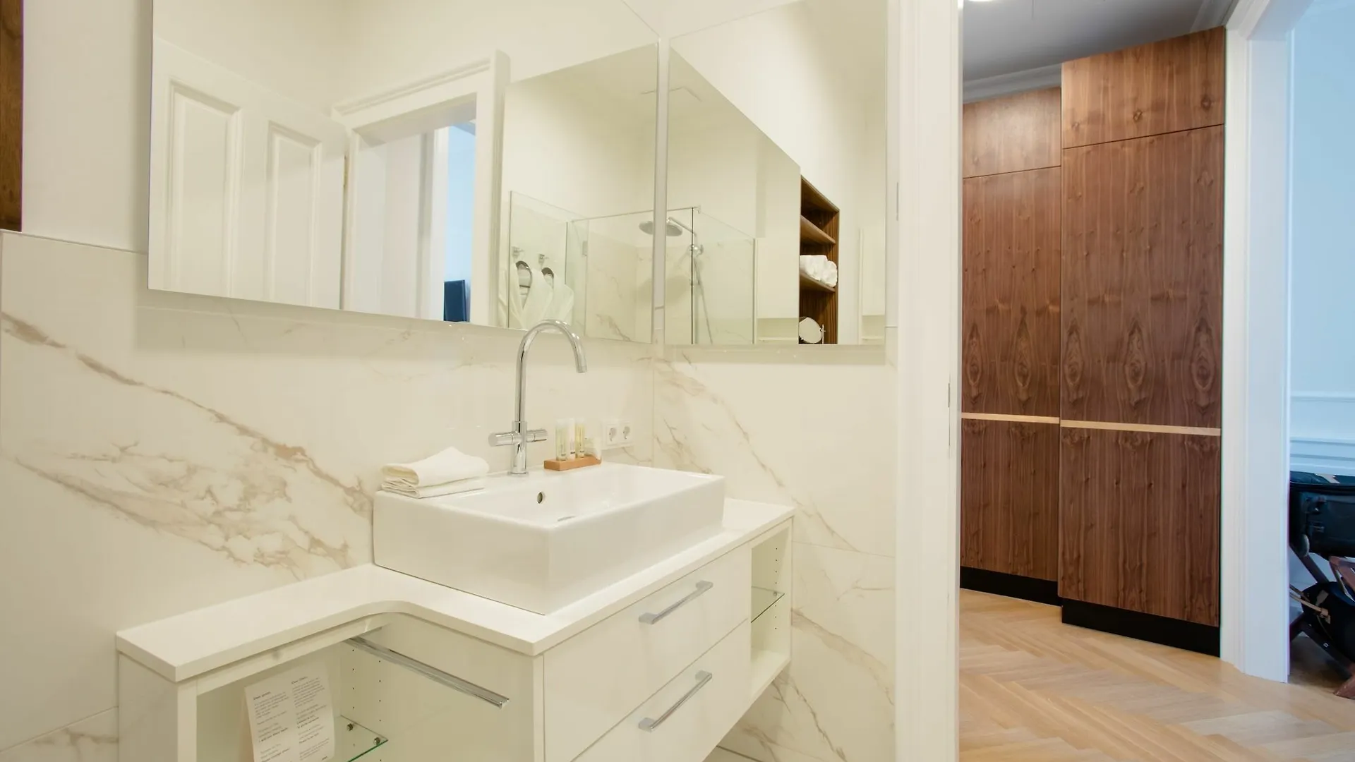 Imperium Residence - Experience The Most Luxurious Apartment In Vienna Center
