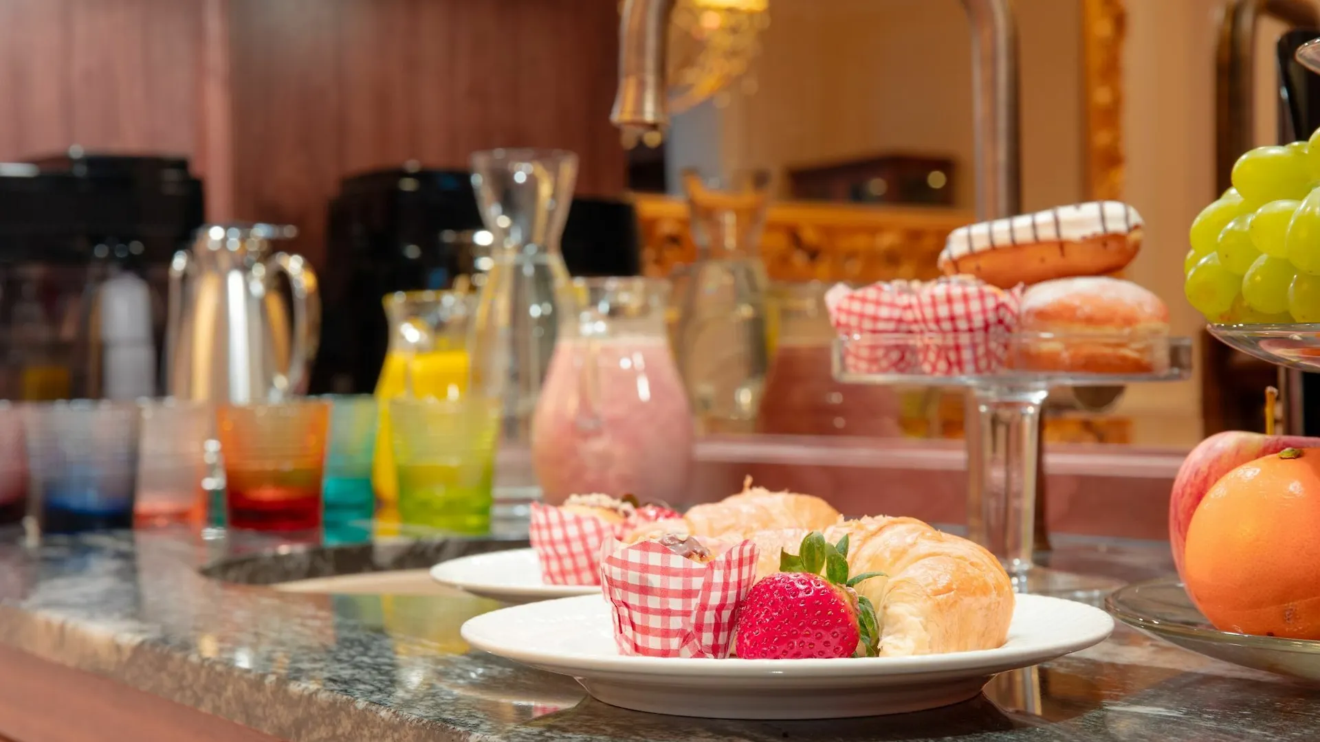 Imperium Residence - Experience The Most Luxurious Apartment In Vienna Center 0*,  Austria